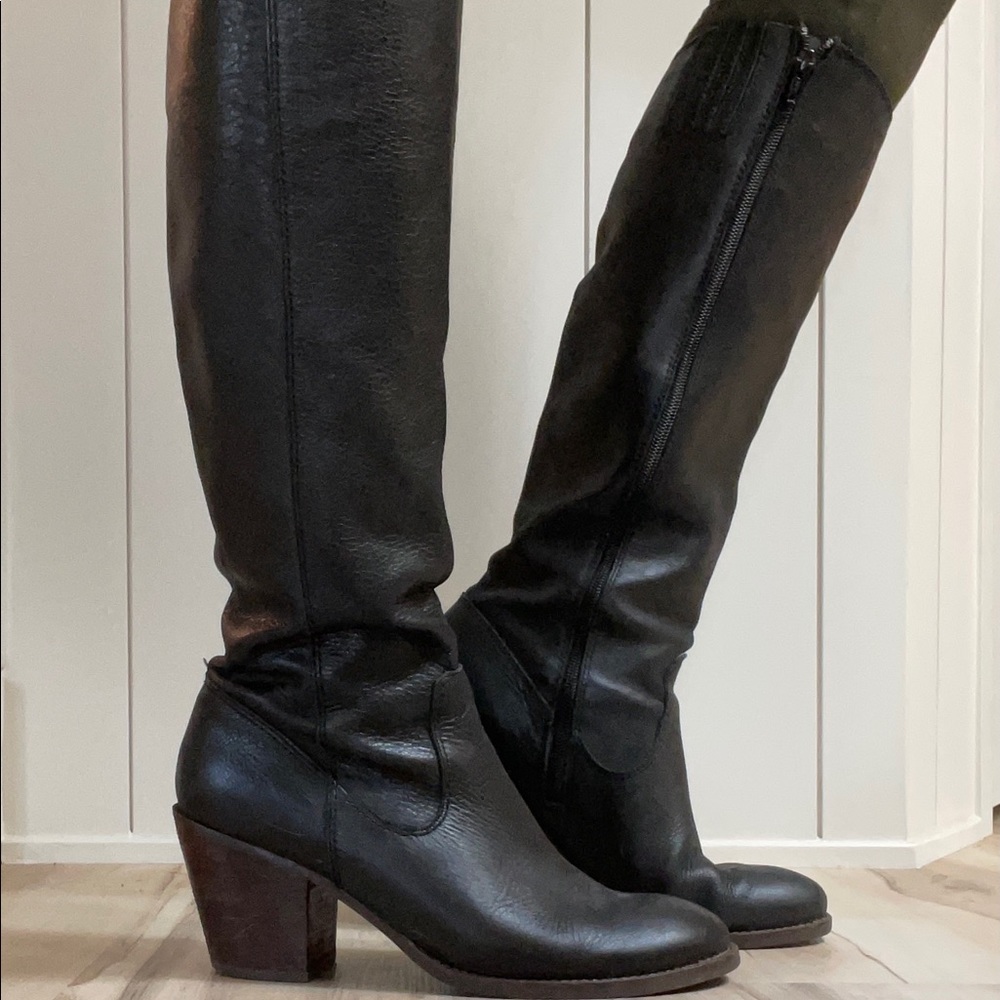 Seychelles Black Zip Up Boots